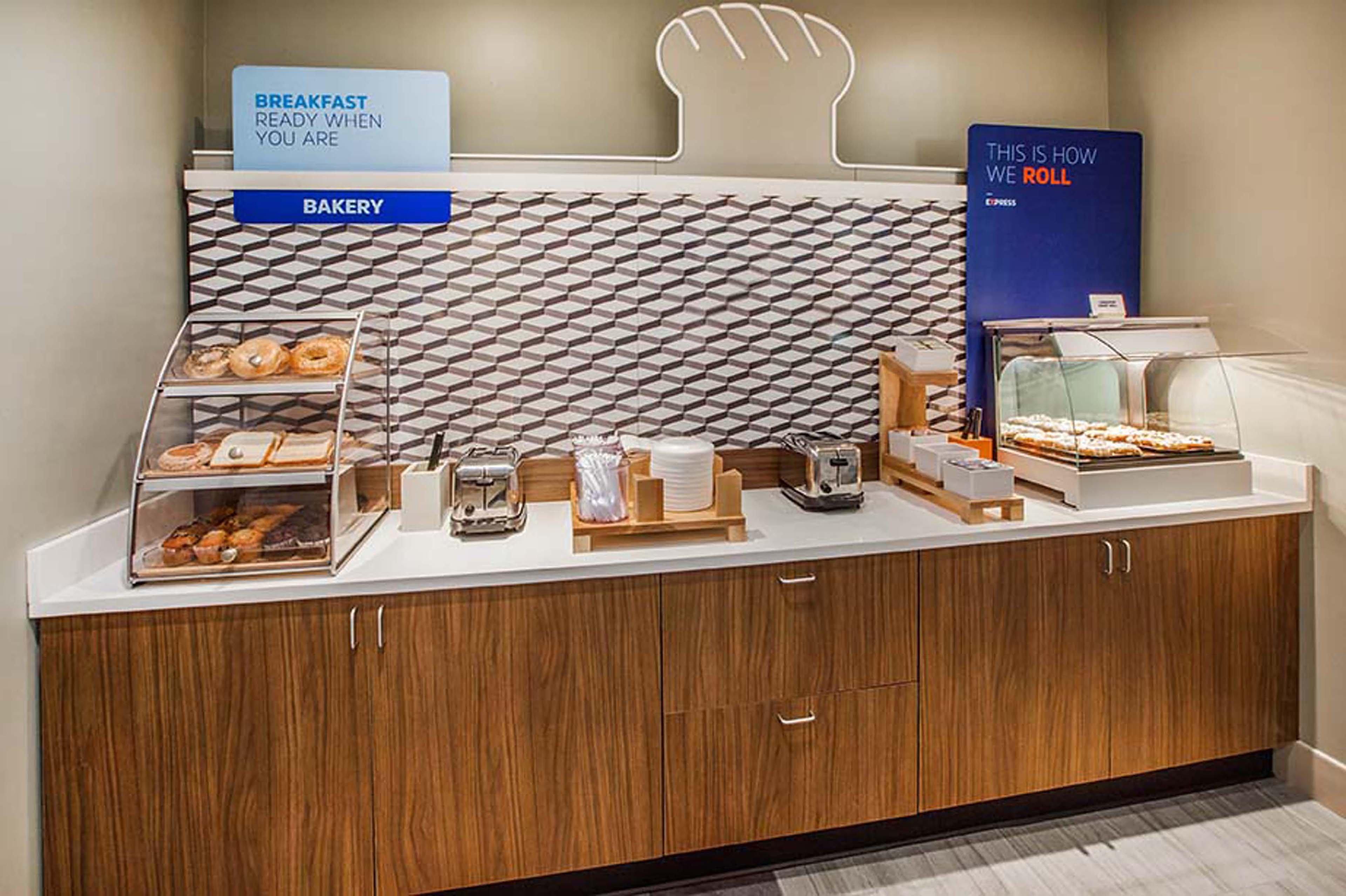 Holiday Inn Express Hotel & Suites Marshall By Ihg Eksteriør bilde