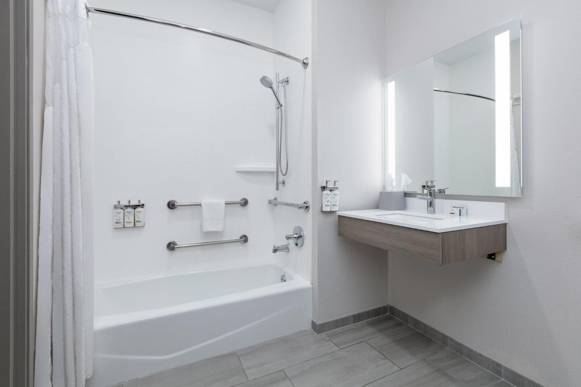 Holiday Inn Express Hotel & Suites Marshall By Ihg Eksteriør bilde