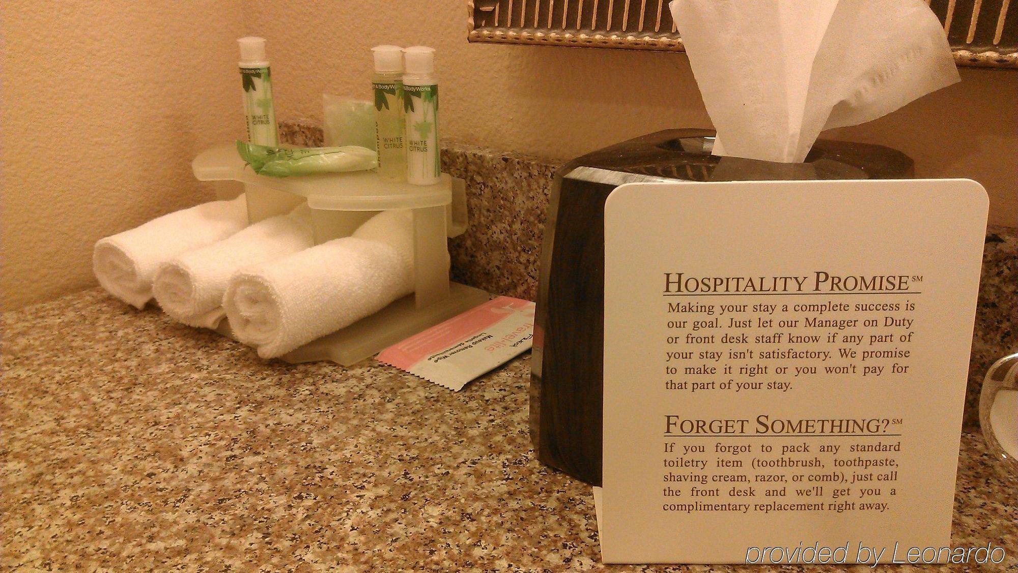 Holiday Inn Express Hotel & Suites Marshall By Ihg Eksteriør bilde