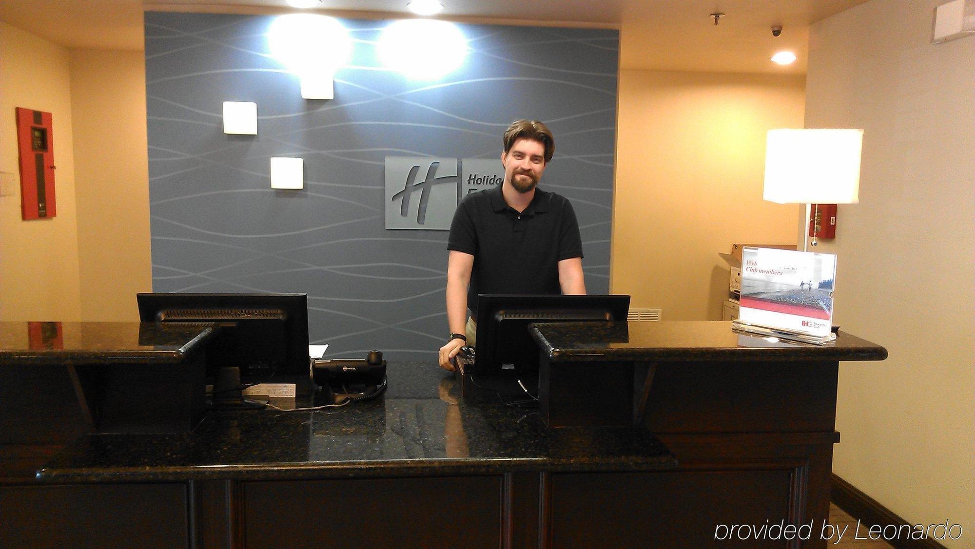 Holiday Inn Express Hotel & Suites Marshall By Ihg Eksteriør bilde